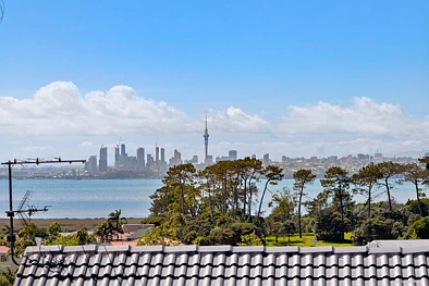 奥克兰西区 Waitakere成交记录 - 2023年12月08日
