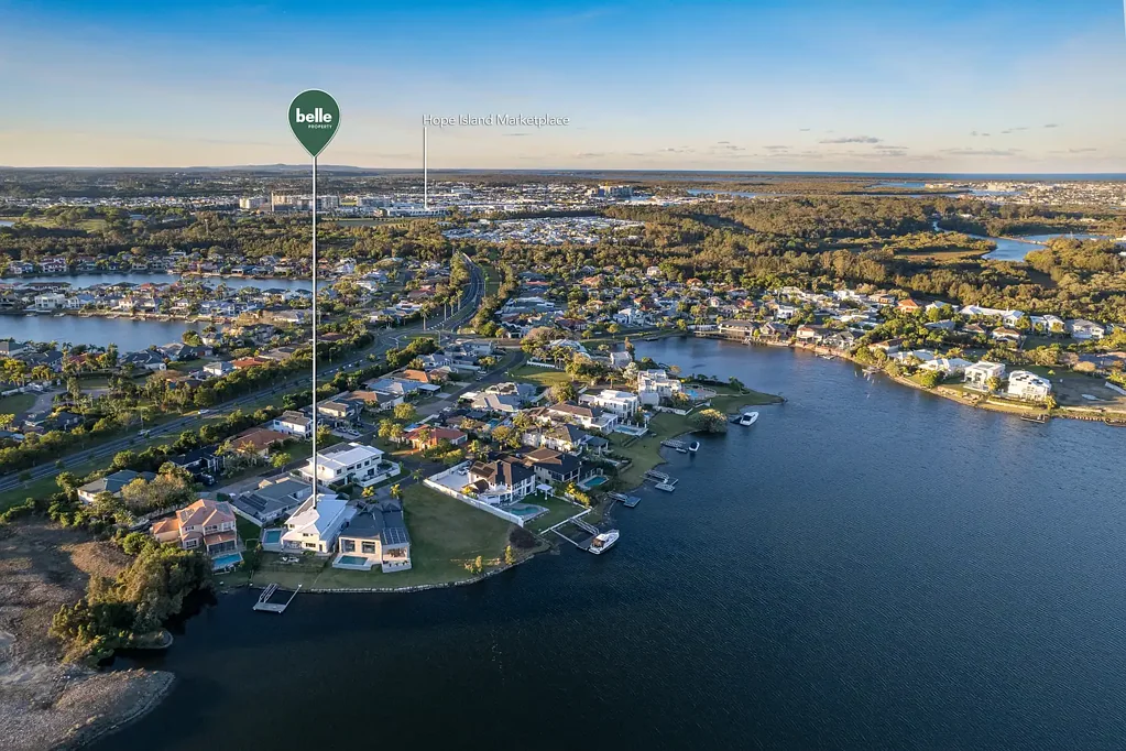 Helensvale 5ਬੈੱਡਰੂਮ Luxury Waterfront Home, Just a Short Ride to the Broadwater