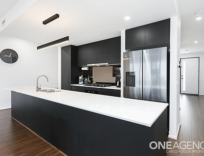1 O'Neil Street, Sydenham, VIC 3037, 3房, 2浴, 城市屋