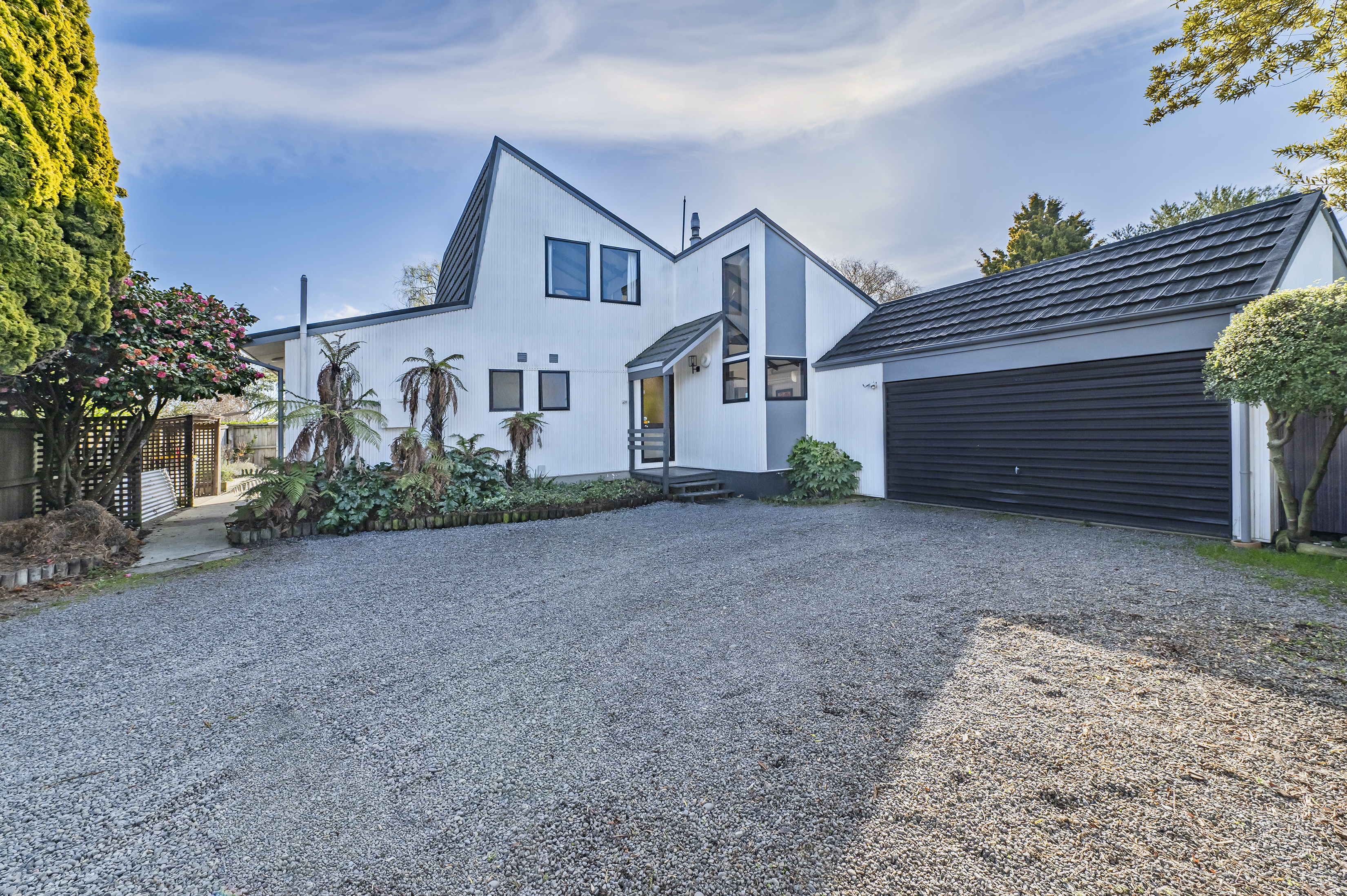 30 Millstream Drive, Lincoln