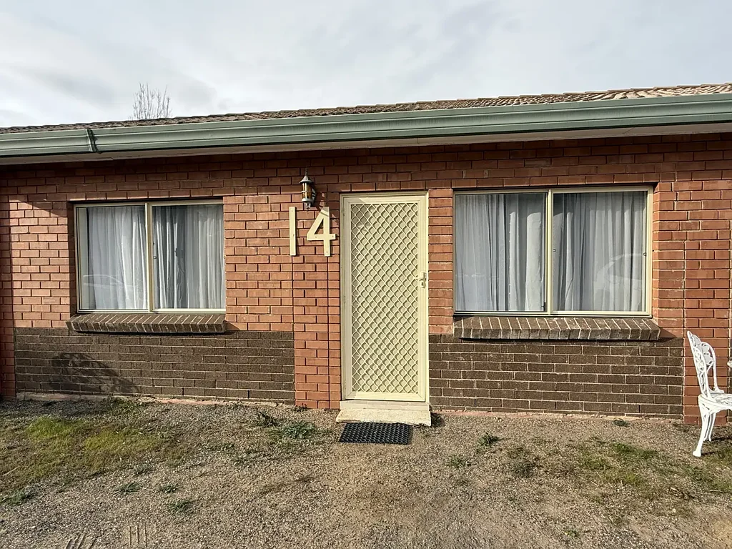 14 / 237 Sharp Street, Cooma