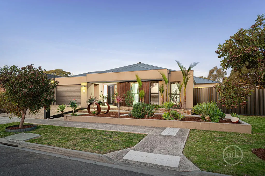 South Morang 4બેડરૂમ Refined Comfort, Grand Entertaining, Effortless Indoor-Outdoor Connection