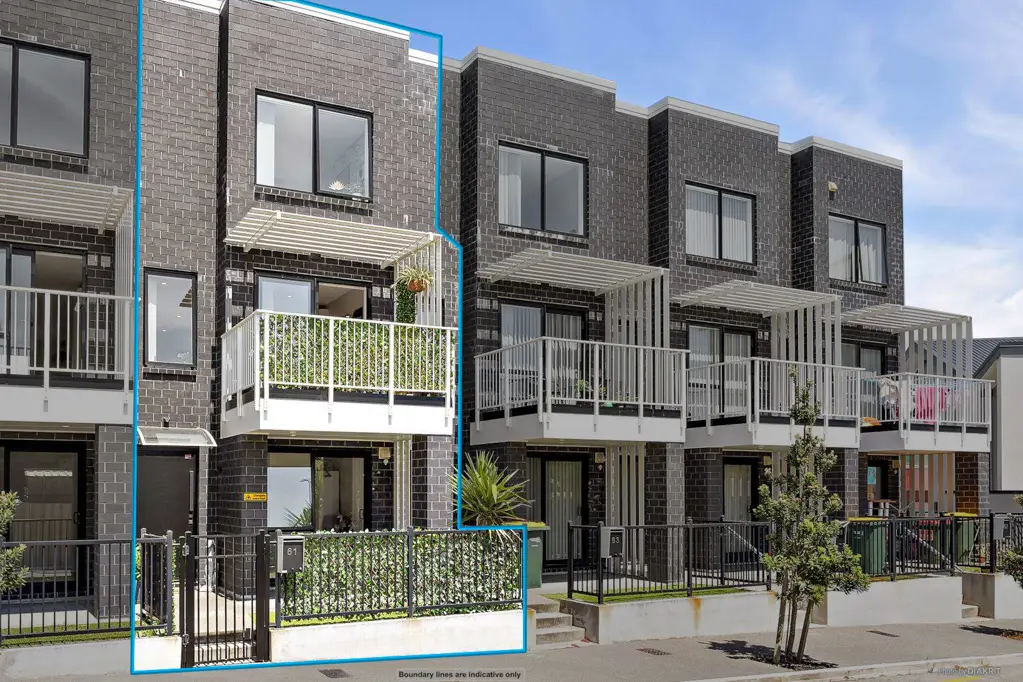 Silverdale 3房  Hot Value. High Convenience.