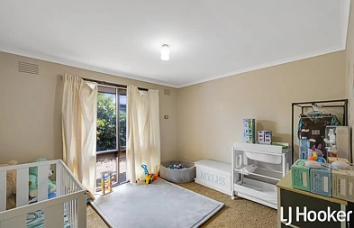 61 Marina Drive, Melton, VIC 3337, 4房, 1浴, House