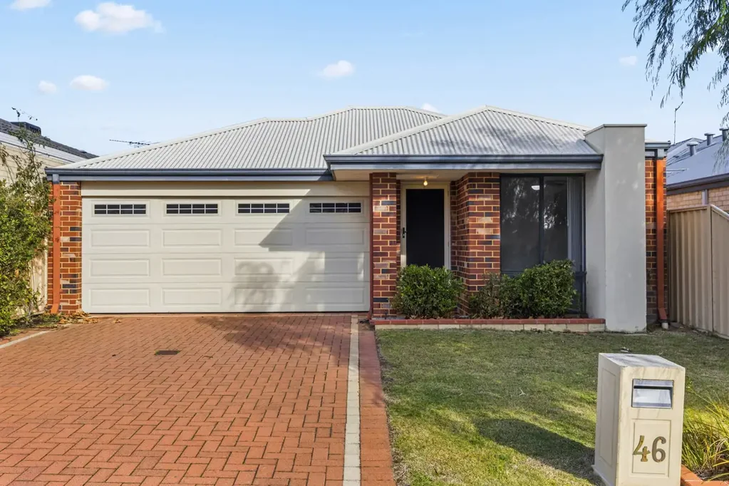 Baldivis 3ห้องนอน Why: Because this easy care abode offers low maintenance living and a family focussed appeal, with a prime location that’s sure to impress