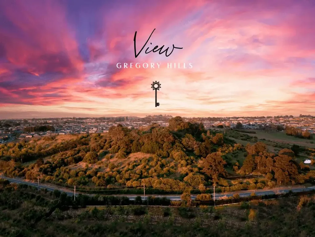 Gregory Hills 4房 海拔最高社区 俯瞰蓝山全景 优质土地地块 公平土地价格 山顶梦想家园 Come and Live at "The View" - Gregory Hills' Most Elevated Masterplanned Community!
