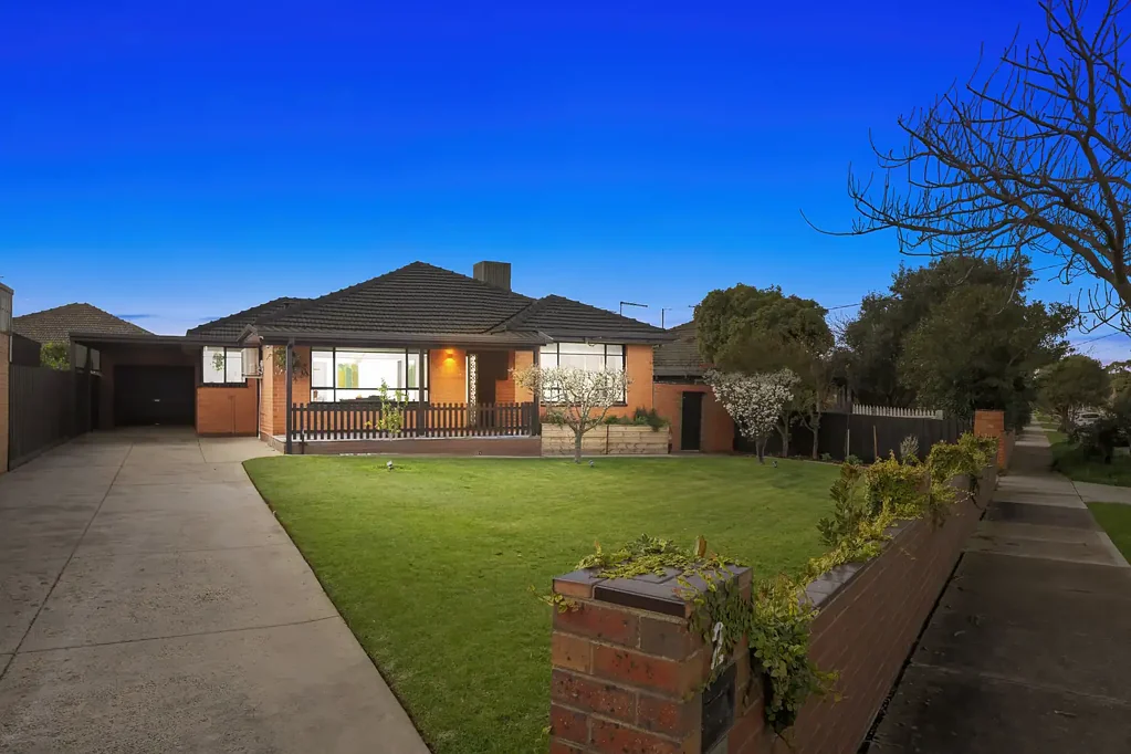 Lalor 3બેડરૂમ Stylish, Single-Story, and Perfectly Positioned in Lalor