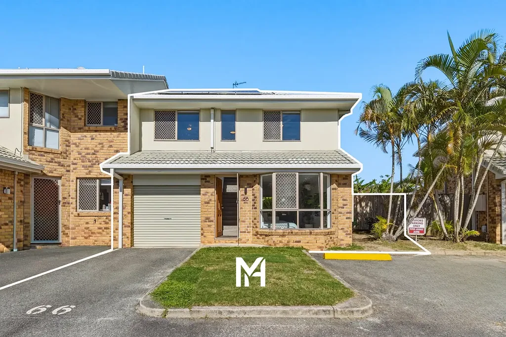 Burleigh Waters 3Habitaciones Fully Renovated End Position Townhouse with Huge Yard!!