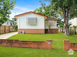 18 Selkirk Street, Tingalpa