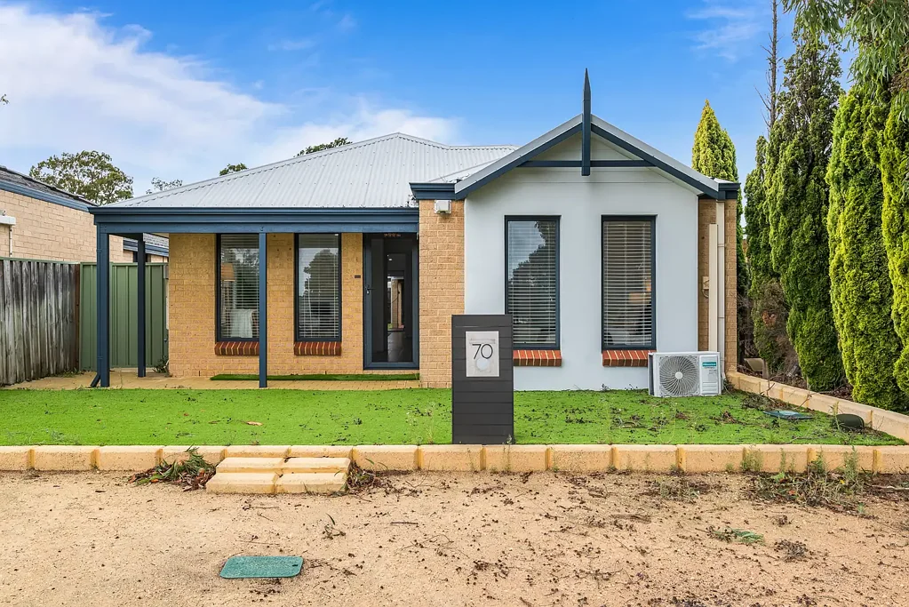 Opposite Parklands
