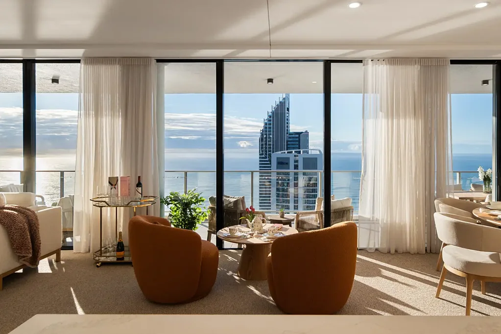 Surfers Paradise 3Moenga Renovated Level 62 Sub Penthouse with Spectacular Ocean, City & Hinterland Views