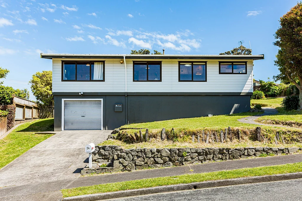 24 Clipper Street, Titahi Bay, Porirua, Wellington