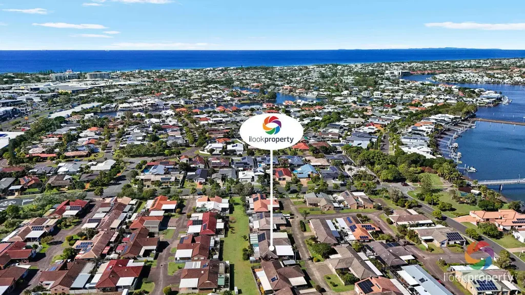 Minyama 3غرفة نوم Rare Manor Duplex Backing onto the Greenway – Premium St Vincent's Address