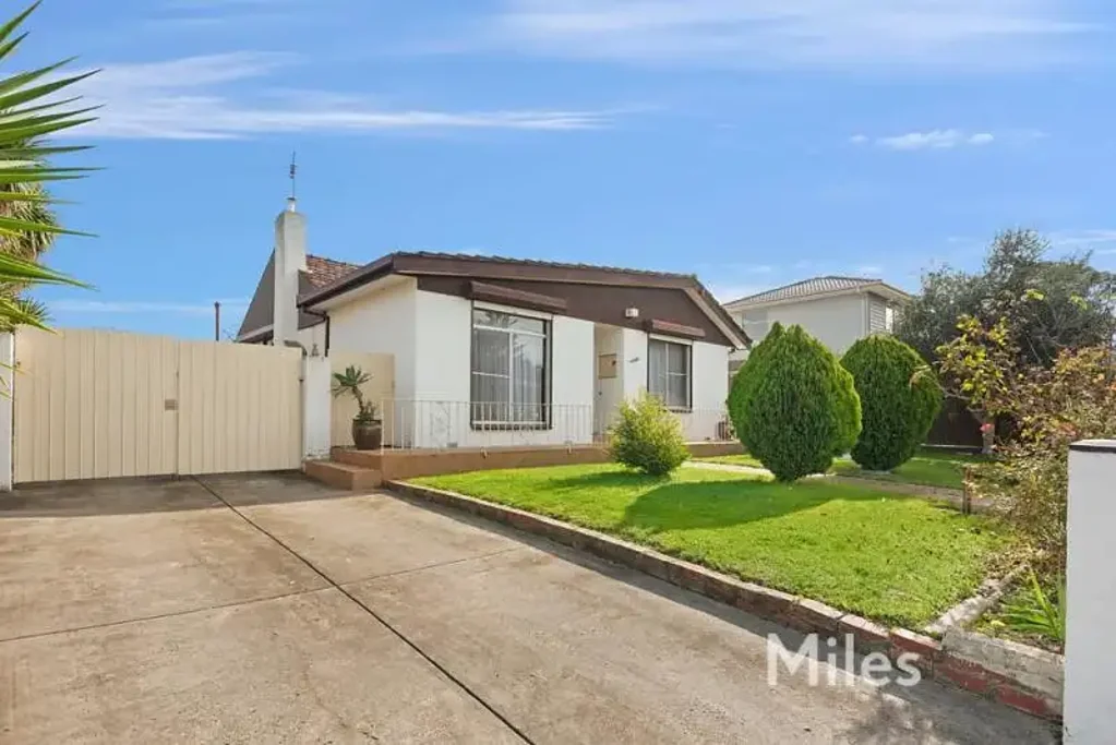 PERFECT LOCATION - 9 MONTH LEASE ONLY UNTIL JUNE 2027