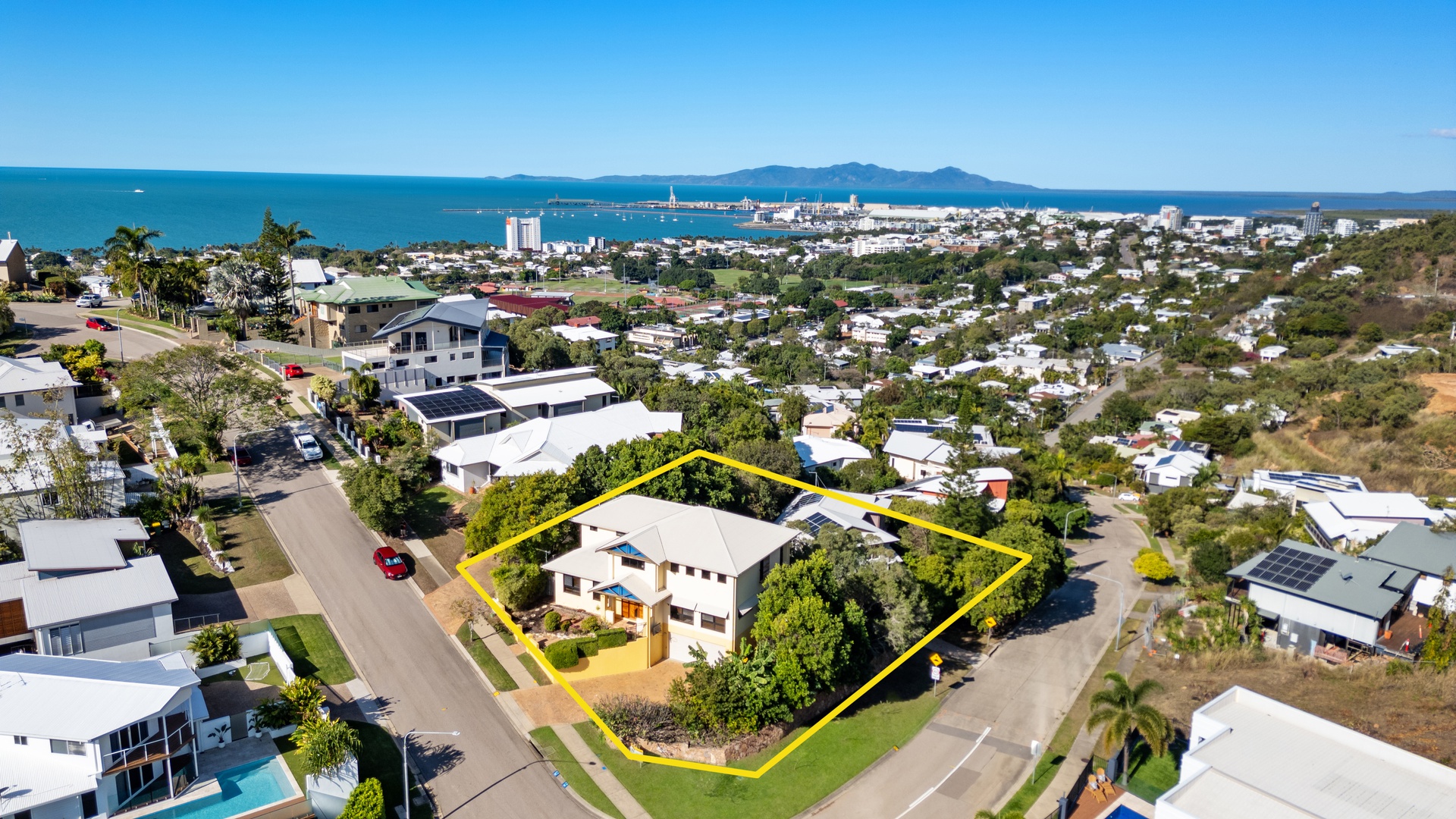 38 BALMORAL DR, CASTLE HILL QLD 4810, 0房, 0浴, House