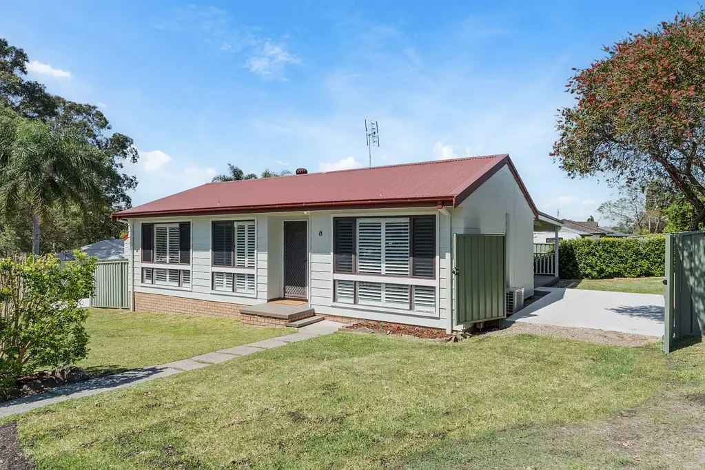 8 Orlong Close, Edgeworth, NSW 2285