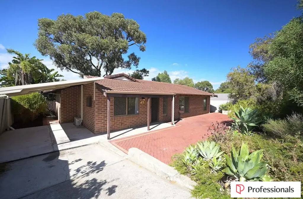 Heathridge 3部屋 Endless Potential on 709m² R20/R30 Block in Prime Heathridge Location