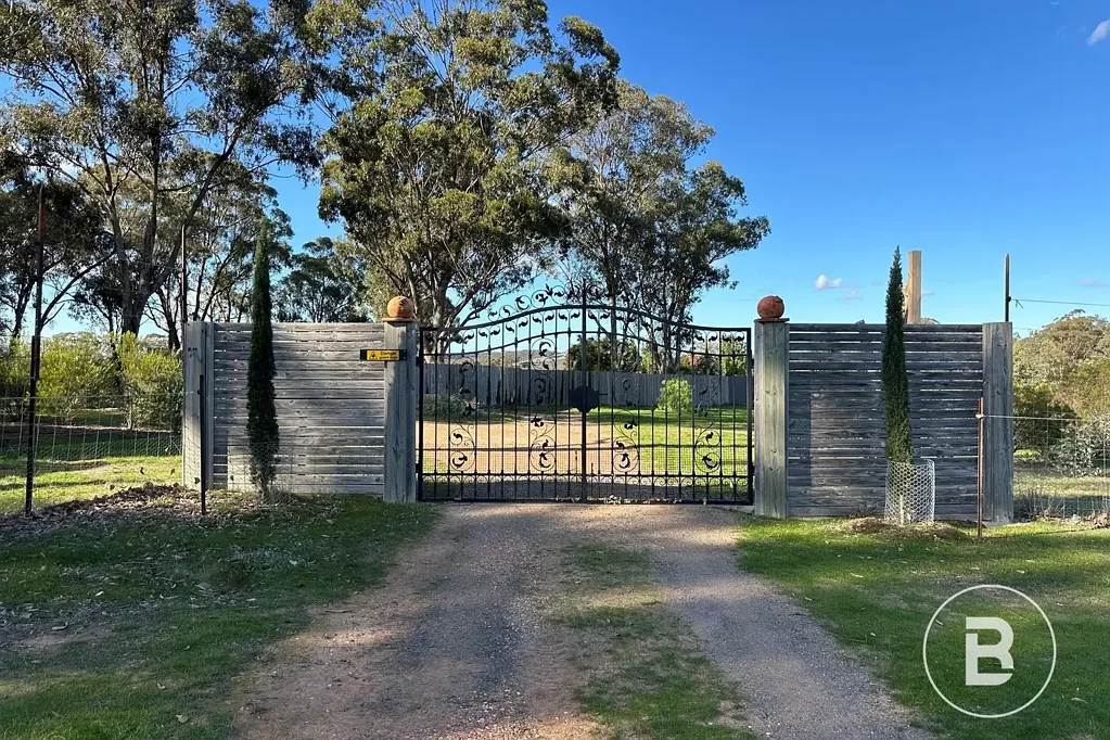 Adelaide Lead 3Kwarto ECO-LUXE ACREAGE ESCAPE – STUNNING STRAW BALE MASTERPIECE ON 25 ACRES (APPROX.)