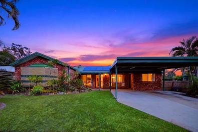 Cannonvale 5침실 Spacious Family Living on 805m² with Bushland Backdrop