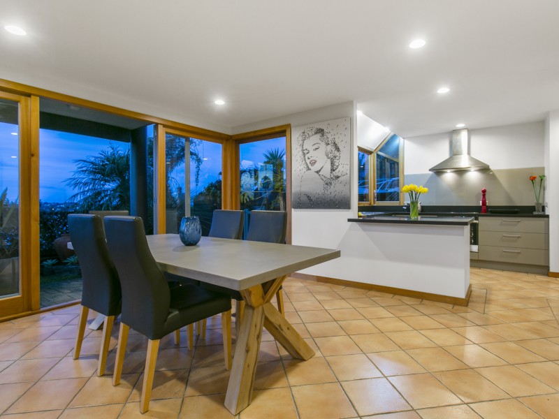 2/5 Mizpah Road, Waiake, Auckland - North Shore, 4房, 0浴