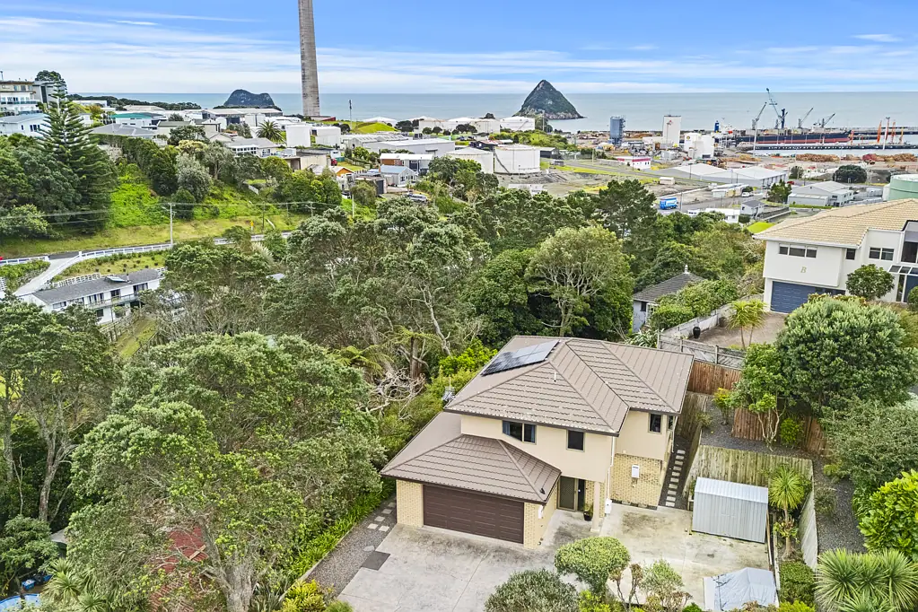 Moturoa 3બેડરૂમ Elevated with Port Views