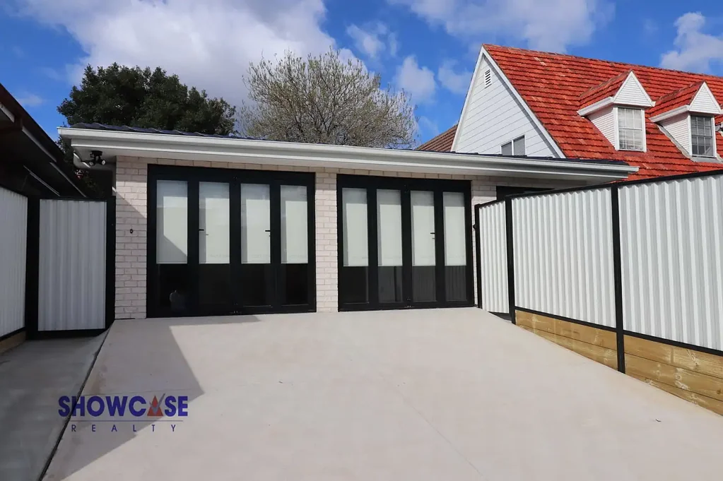 Do not miss golden opportunity, this is a must to inspect