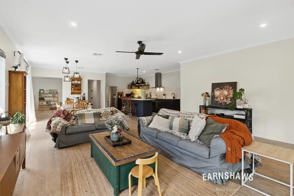 12 Berckelman Circuit, South Guildford, WA 6055