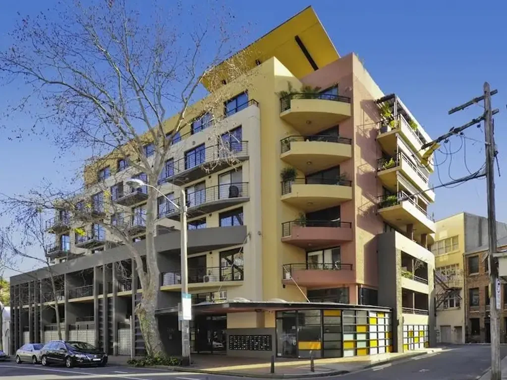 Spacious studio - 1 minute from Taylor Square
