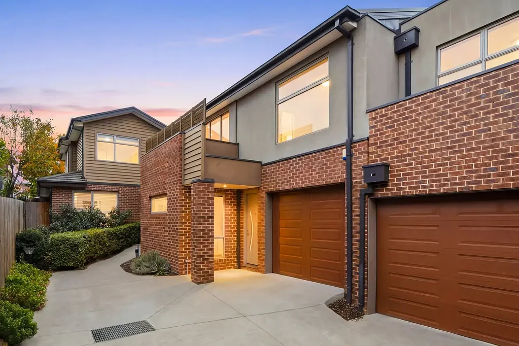 Brunswick West 3침실 Contemporary Townhouse Living in a Prime Brunswick West Location
