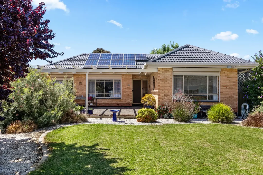 Salisbury East 4Kwarto Big Family Flexibility with a Backyard Full of Surprises