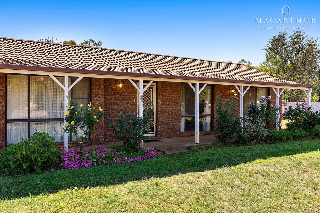 Ganmain 3 Bedroom Half-Acre Haven