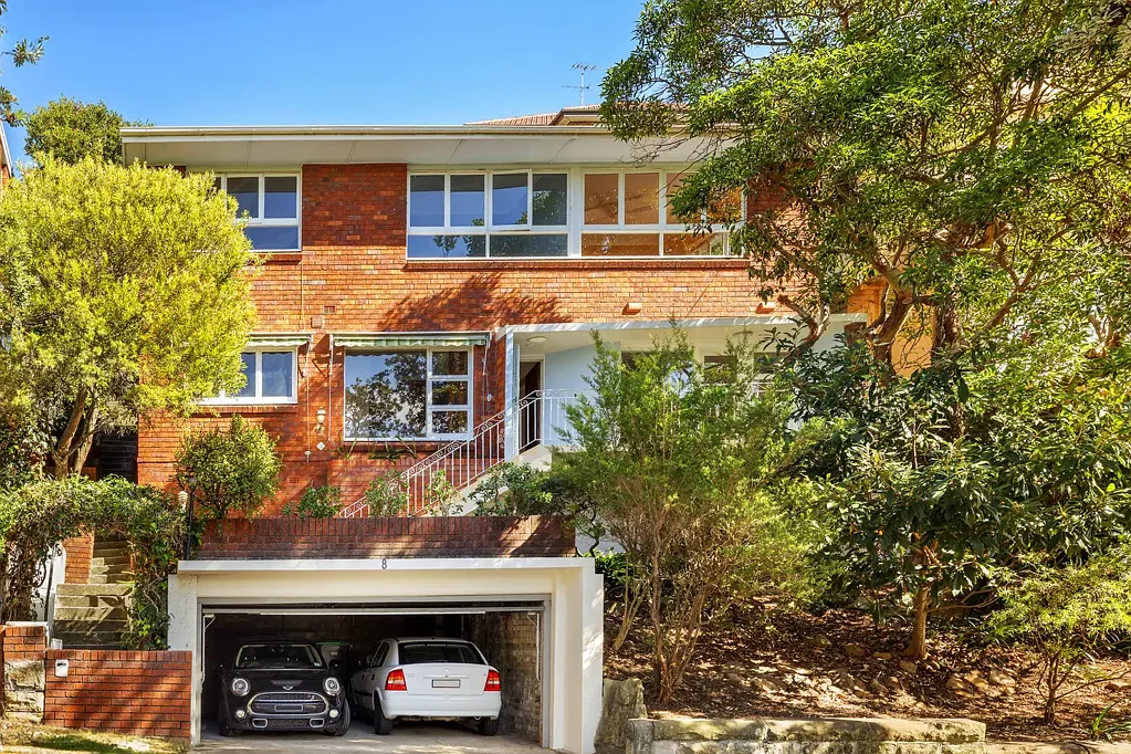 Randwick 4 Bedroom Potential-Packed Family Haven In Elevated Coastal Setting With R3 Zoning