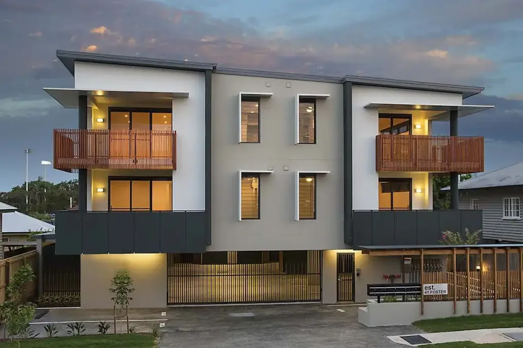 Architecturally Designed Luxurious Apartment!