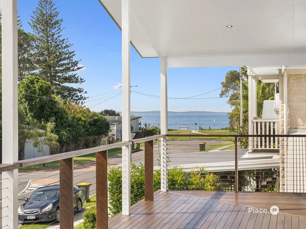 4 Phillip Street, Beachmere, QLD 4510