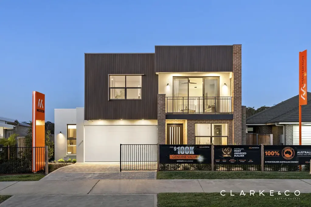 Chisholm 5房  SOPHISTICATED FAMILY LIVING ACROSS TWO LEVELS!