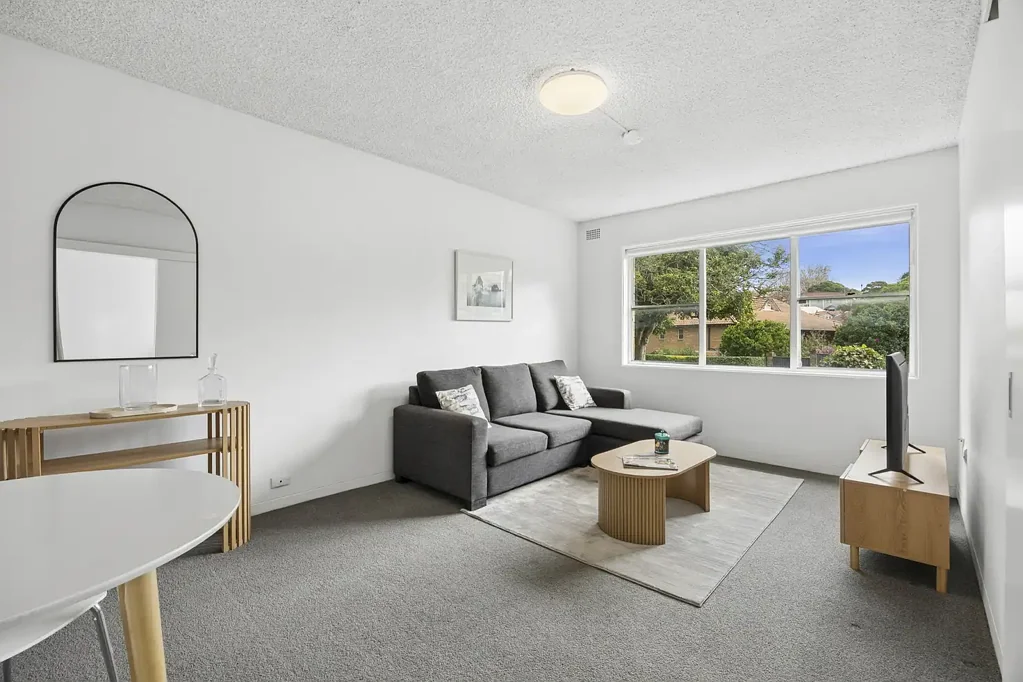 Lifestyle, Convenience & Village Charm