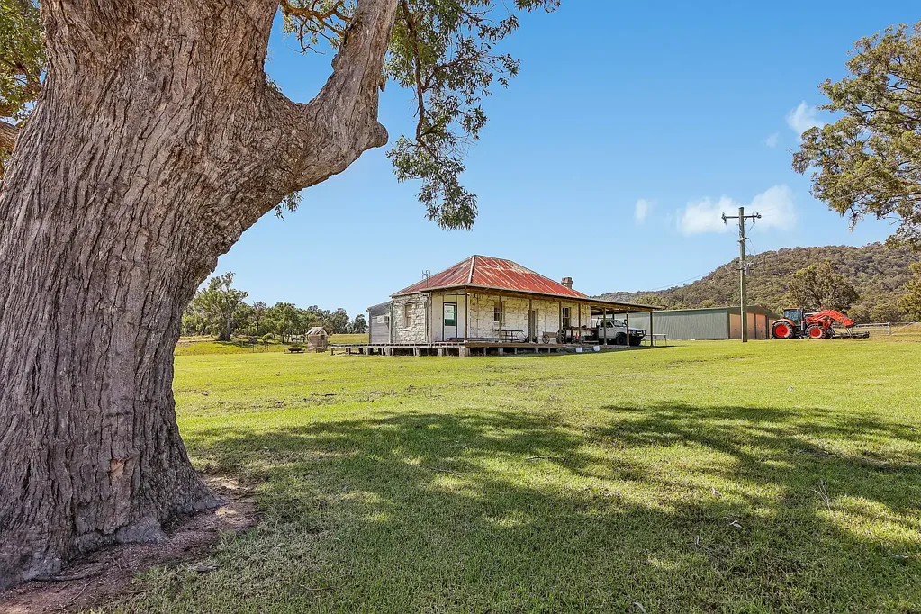 Rylstone  "Kingswood" Over 600 Acres with the Right Foundations