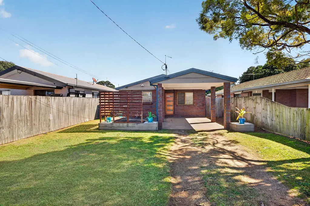 Redland Bay 3 Bedroom AMAZING OPPORTUNITY FOR FIRST HOME BUYERS, INVESTORS & DOWN-SIZERS!