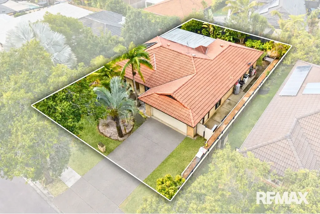 Burnside 3房  Spacious Single-Level Living Close to Schools and Hospitals