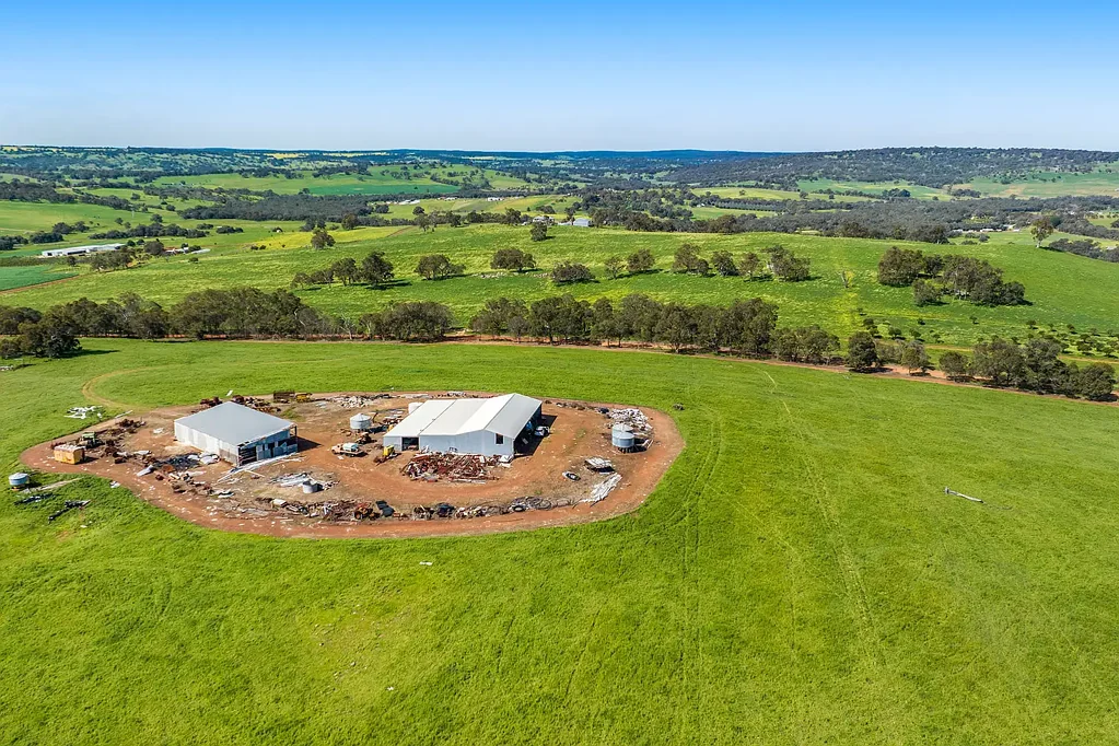 173 Barn Road, Mooliabeenee, WA 6504