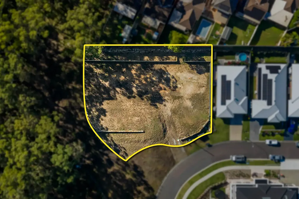 Glenning Valley Premium 1912m2 Level Site with DA and CC Approved Building Plans.
