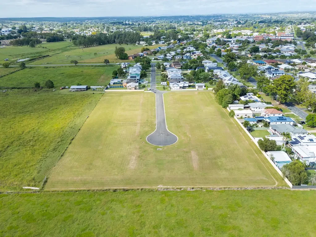 Grafton 梦想家园启航地 659-1174㎡多样土地选择 邻近宁静农田 完备基础设施 乡村景观一览无余 土地已注册 抢手地块等你来拥有 KENSEI CLOSE LAND ESTATE