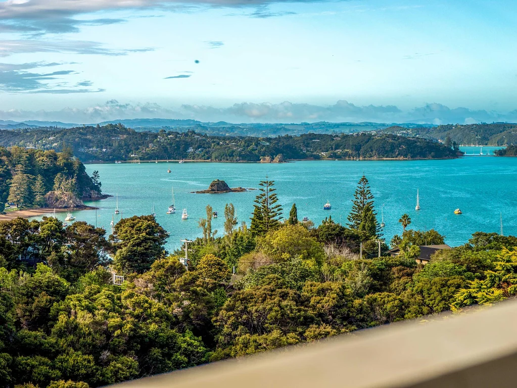 Russell 3 Bedroom Stunning sea views seriously for sale