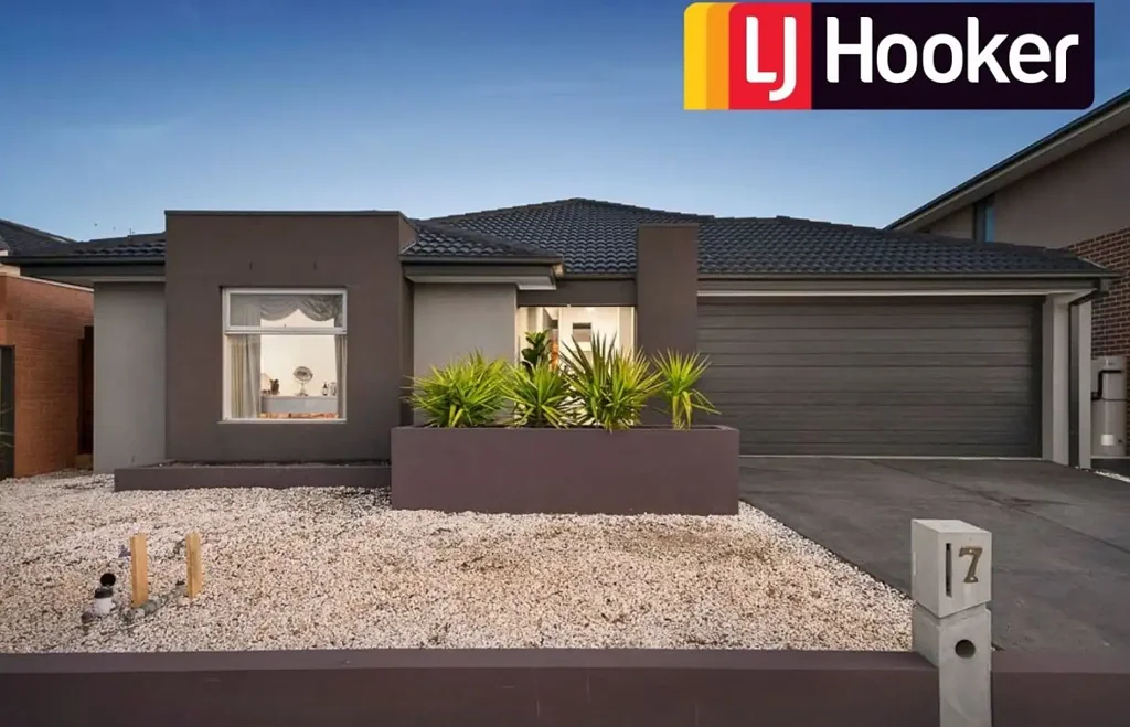 IMMACULATE 4 BEDROOM HOME!!!