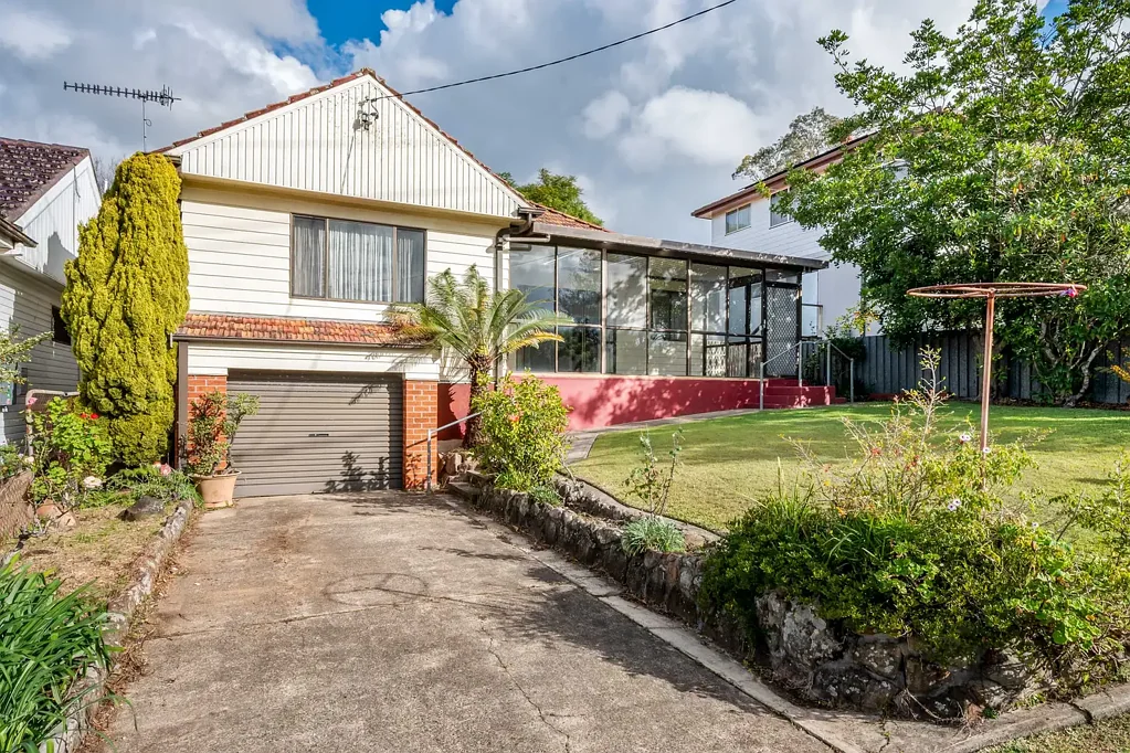 Kotara South 3બેડરૂમ A Cherished Family Home Ready for Its Next Chapter