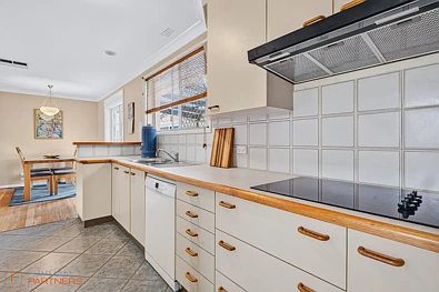 ਹੋਰ - 4 Gillies Street, Curtin, ACT 2605