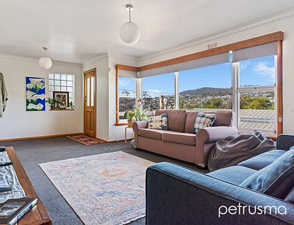 15 Wells Parade, Blackmans Bay, Hobart, 4 chambres, 2 salles de bain, House