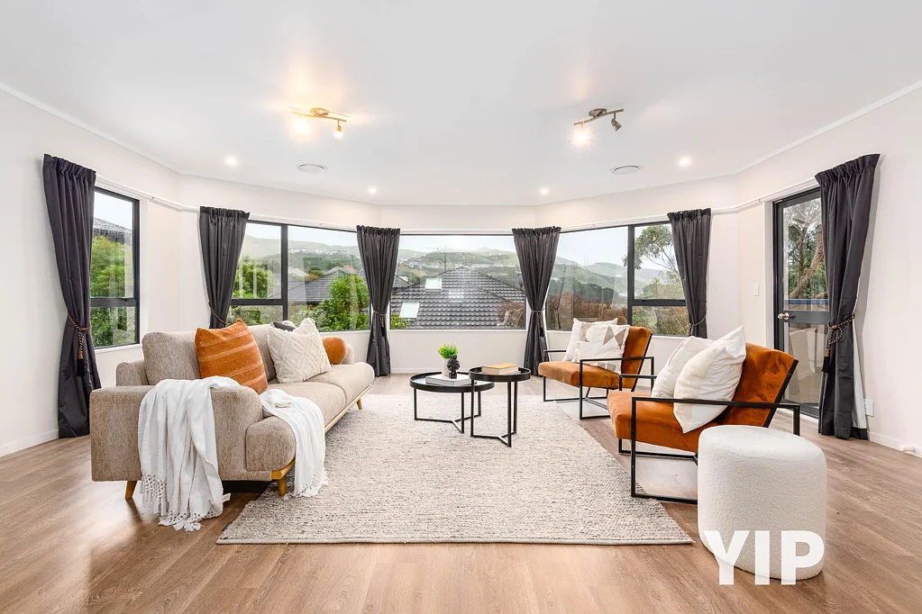 Churton Park 5બેડરૂમ Massive 353m2 Home & Income? YIP!
