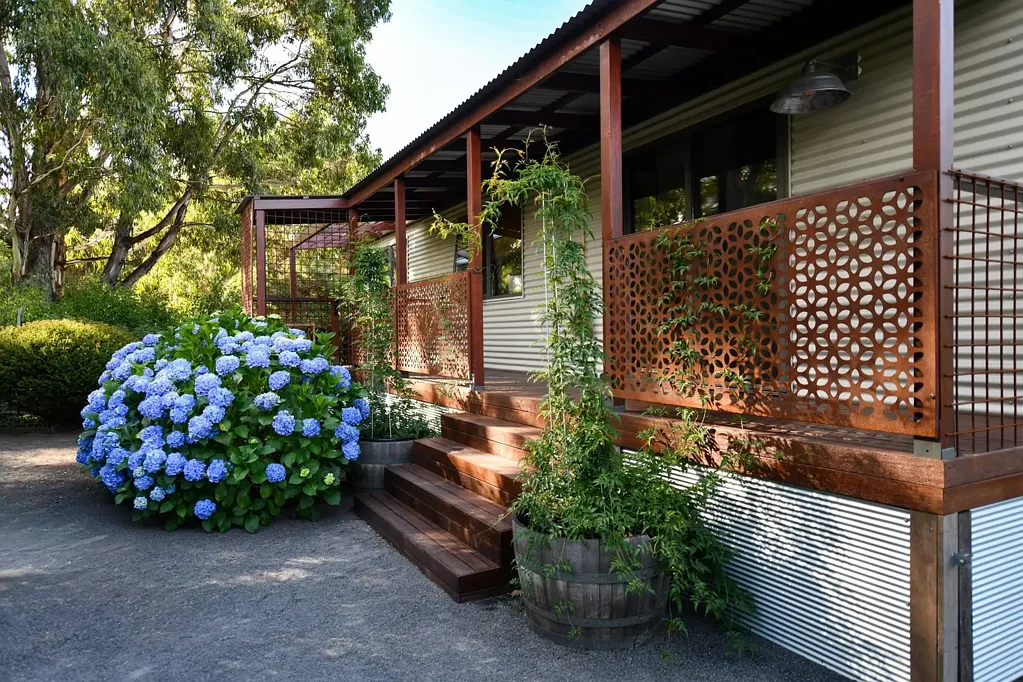 Trentham 2ਬੈੱਡਰੂਮ Soulful Sanctuary, Landscaped with Love