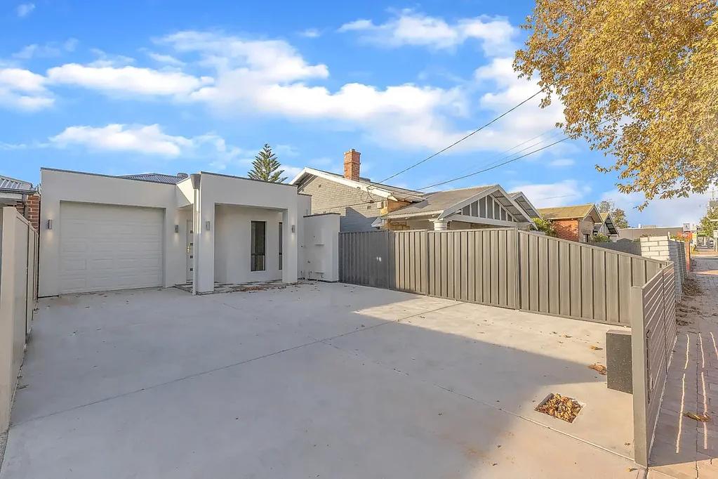 Ideal Living in Broadview SA